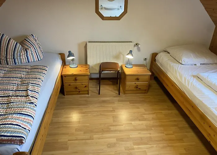 1927rooms Mit Blick Auf Nuerburgring Nordschleife Und Fusslaeufig Zum Gp-fahrerlager Oda ve Kahvaltı 3*